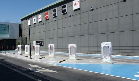 Supercargador de Tesla en Murcia (España)