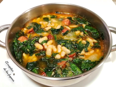 ALUBIAS CON ESPINACAS Y CHORIZO ALUBIAS CON ESPINACAS Y CHORIZO