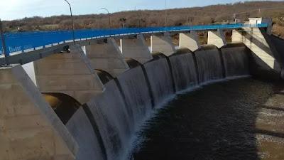Castrovido, el único embalse que no se llenó, pero que se tragó millones de euros por sus fugas.