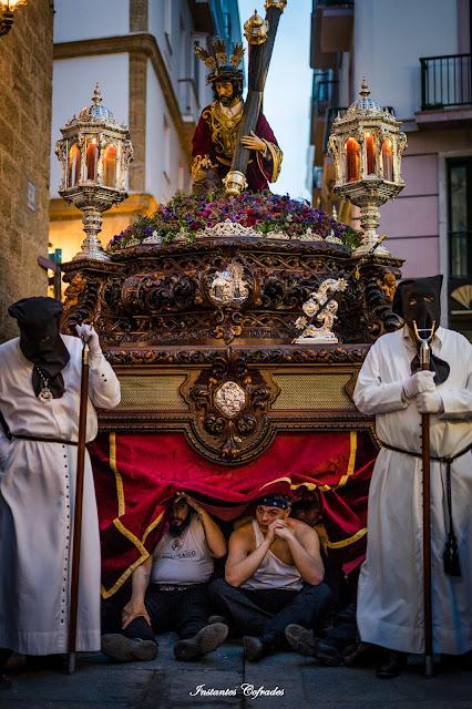 HDAD. DE JESÚS CAÍDO. MARTES SANTO EN CÁDIZ