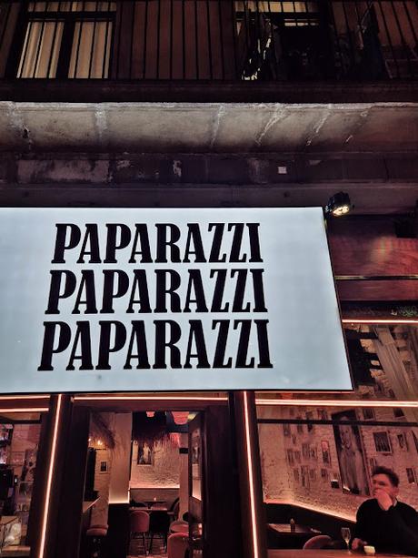 Barcelona (Barri Gòtic): Paparazzi