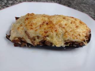 Berenjenas rellenas de pollo y champiñones