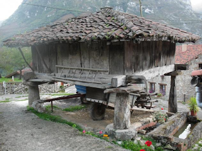 LA CASA DE LOS MASONES  EN SELLAÑO (PONGA)