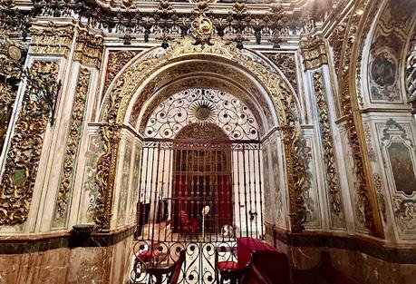 La Iglesia de Santa Catalina (21): la Capilla Sacramental (2). El Cristo del Perdón y otros elementos.