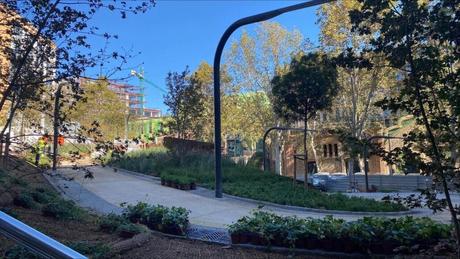 Abre un nuevo espacio verde en la intersección de las calles Zamora y Pallars