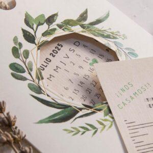 Invitaciones de boda digitales vs. en papel: ¿Cuál es la mejor opción para tu gran día? invitacion-corona
