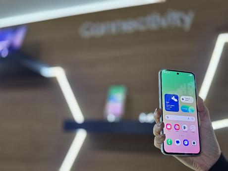 Pamela Díaz y creadores de contenidos pusieron a prueba la nueva serie Galaxy A de Samsung