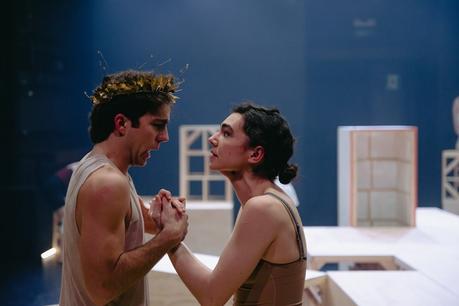 Electra del Teatre Lliure sale de gira con el programa Reverberaciones