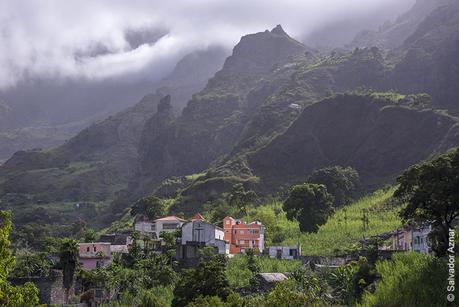 Viajando en aluguer, por Cabo Verde