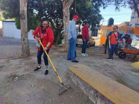 Alcalde Enrique Galindo lleva Capital al 100 a la colonia Simón Díaz