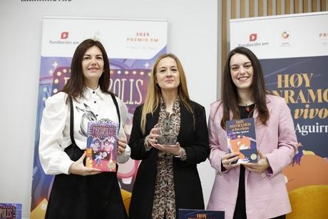 «Ledicia Costas y Marina Aguirre, ganadoras de la 47.ª edición de los Premios SM El Barco de Vapor y Gran Angular» «Ledicia Costas y Marina Aguirre, ganadoras de la 47.ª edición de los Premios SM El Barco de Vapor y Gran Angular»