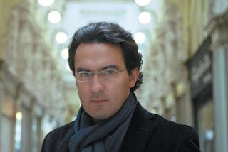 Novelistas colombianos actuales