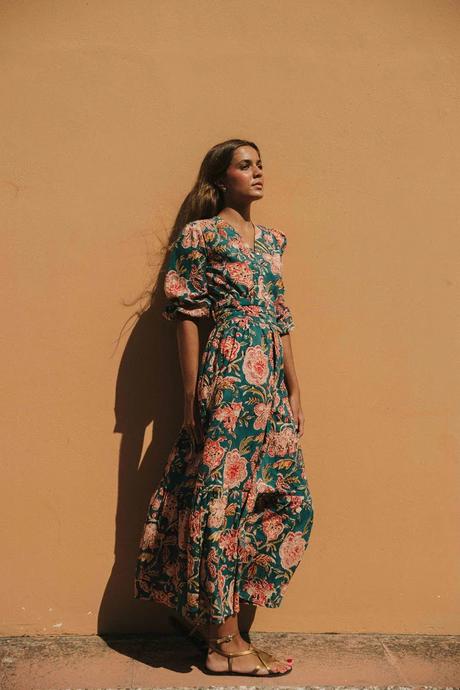 Una marca de ropa de mujer Una marca de ropa de mujer