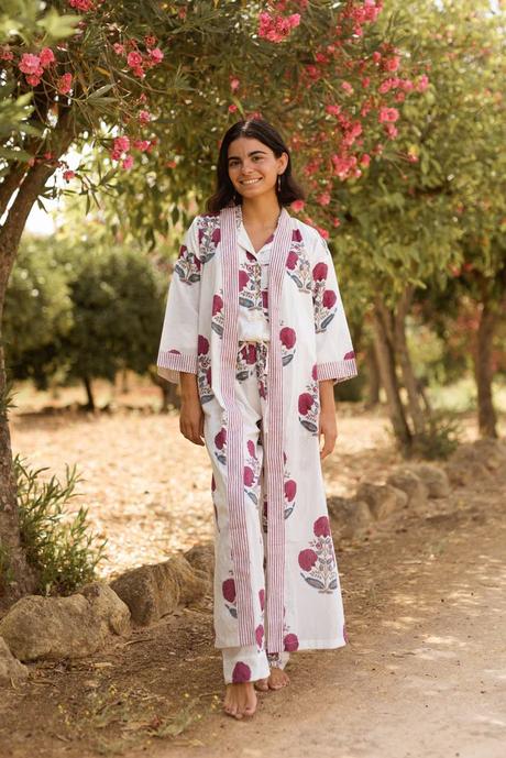 Una marca de ropa de mujer Una marca de ropa de mujer