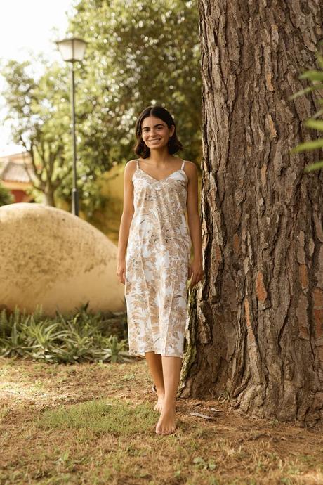 Una marca de ropa de mujer Una marca de ropa de mujer