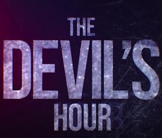 Despertándose a la Misma Hora de Madrugada Teniendo Visiones Despertándose a la Misma Hora de Madrugada Teniendo Visiones