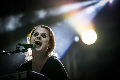 Discipline - Breadcrumbs (2025) Discipline - Breadcrumbs (2025)