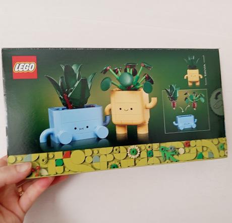 Descubriendo Las Plantas Felices De LEGO