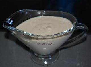 Ensalada de patatas y salmón con salsa césar Ensalada de patatas y salmón con salsa césar