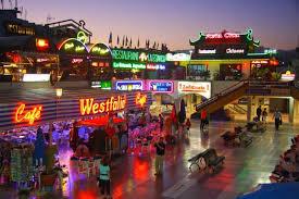 Reseña de Playa del Inglés de Ismael Lozano Latorre Reseña de Playa del Inglés de Ismael Lozano Latorre