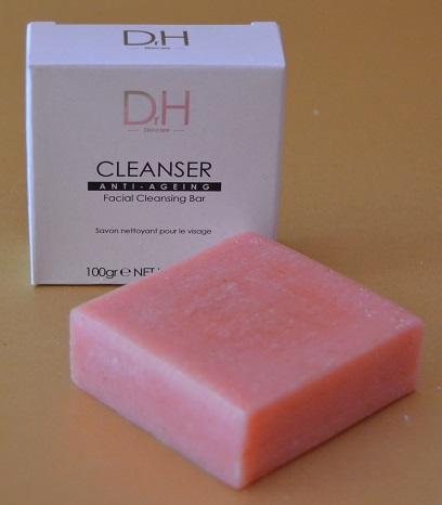 Jabón sólido facial “Anti-Ageing Facial Cleansing Bar” de DR H by SKIN CHEMISTS Jabón sólido facial “Anti-Ageing Facial Cleansing Bar” de DR H by SKIN CHEMISTS