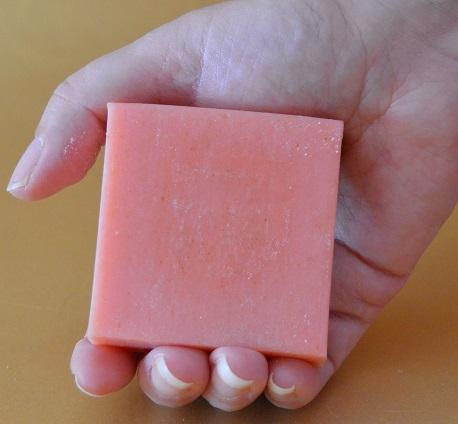 Jabón sólido facial “Anti-Ageing Facial Cleansing Bar” de DR H by SKIN CHEMISTS Jabón sólido facial “Anti-Ageing Facial Cleansing Bar” de DR H by SKIN CHEMISTS