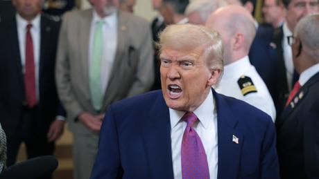 Trump reprocha a Israel haber violado alto fuego frente a Irán.