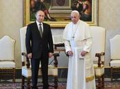 Putin destaca valores humanismo justicia Papa Francisco.
