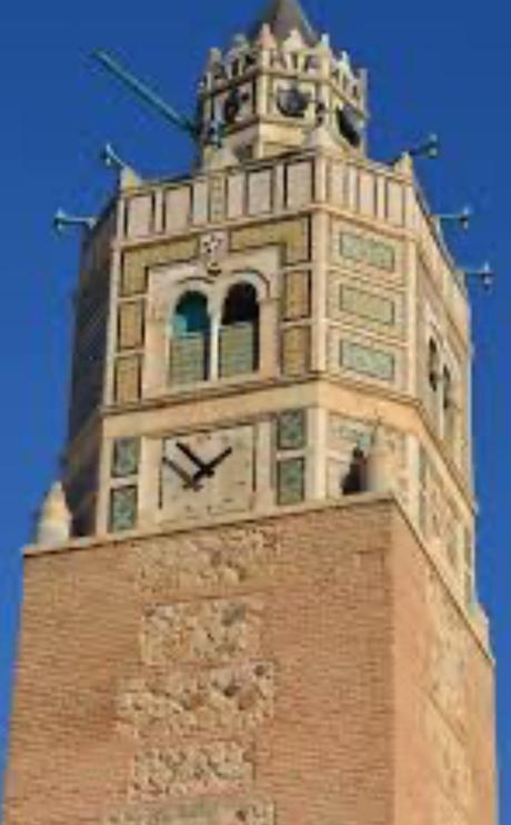 Los relojes que hilaban el tiempo con flores, sueños y exilios