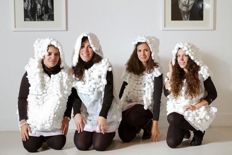 DE AQUELLOS BARROS... ESTOS LODOS.