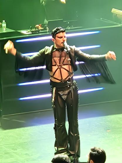 A ESA ESTRELLA, QUE NOS (DES-) GUÍA... A ESA ESTRELLA, QUE NOS (DES-) GUÍA...