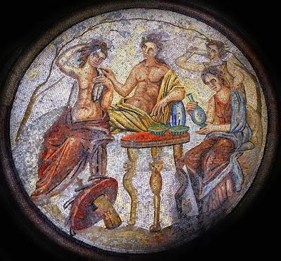 VESTIRSE PARA CENAR. DRESS CODE EN LOS TRICLINIOS ROMANOS
