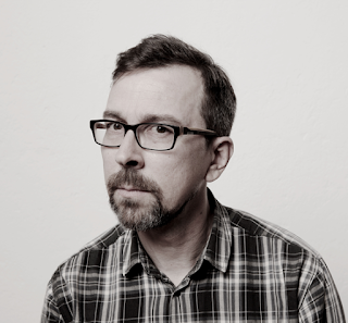 HANS NIESWANDT - FLUORESZENT (2025)