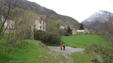 Ruta circular de Sorpe a Borén pasando por el Pantà de Borén | Pallars Sobirà Ruta circular de Sorpe a Borén pasando por el Pantà de Borén | Pallars Sobirà