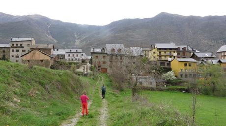 Ruta circular entre Esterri d’Àneu i València d’Àneu por el Camí Vell de Son | Pallars Sobirà Ruta circular entre Esterri d’Àneu i València d’Àneu por el Camí Vell de Son | Pallars Sobirà