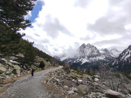 Ruta al Estany de Ratera desde Sant Maurici | Pallars Sobirà Ruta al Estany de Ratera desde Sant Maurici | Pallars Sobirà