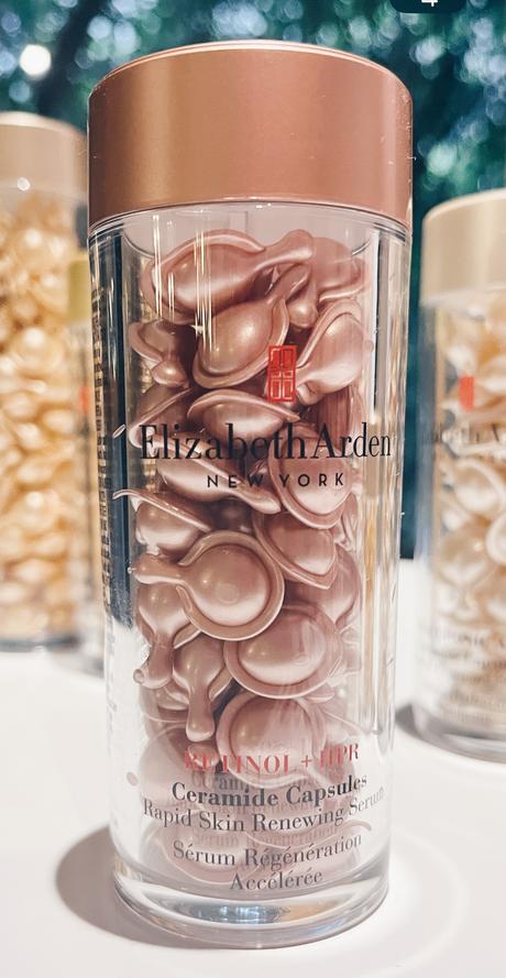Elizabeth Arden sus nuevas cápsulas de Retinol HPR, fórmula avanzada antiage que promete reducir arrugas, mejorar la firmeza y aportar luminosidad