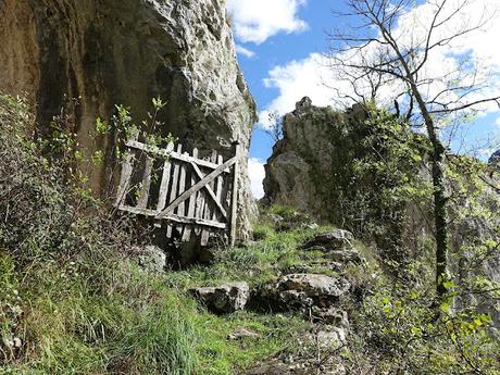 Puente la Güera-Miesca-Peña Subes-Tolivia Puente la Güera-Miesca-Peña Subes-Tolivia