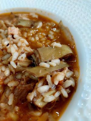 ARROZ CALDOSO DE POLLO Y ALCACHOFAS