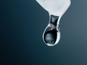 Gotas lubricantes para ojos.