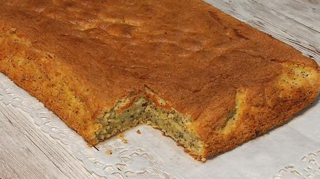 BIZCOCHO DE LIMÓN CON SEMILLAS DE AMAPOLA {FÉCULA DE TAPIOCA-HARINA INTEGRAL DE AVENA-PSYLLIUM-GOMA XANTANA} LOS TELARES DE SIL-BY SIL DE LEÓN