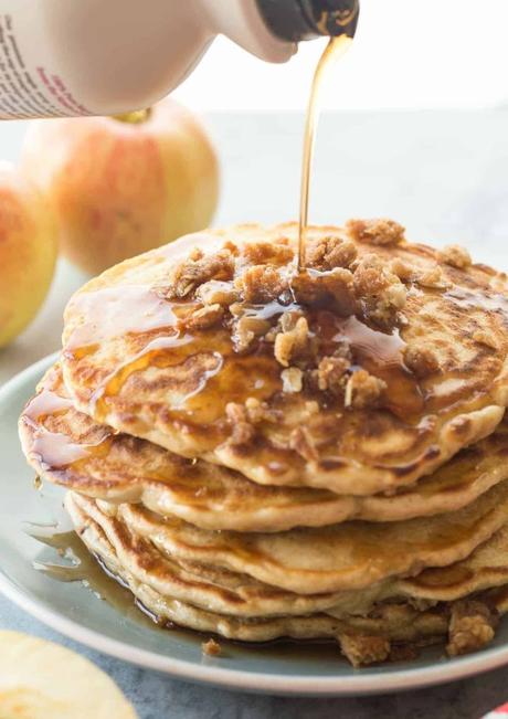 Panqueques Crujientes de Manzana: Desayuno Reconfortante con un Toque Crocante Panqueques Crujientes de Manzana: Desayuno Reconfortante con un Toque Crocante