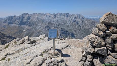 Buzón de cima de la Morra de Lechugales