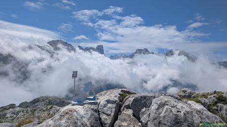 Buzón de cima de Peña Maín