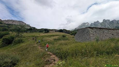 Subiendo por los Invernales del Texu