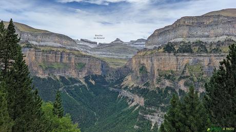 Vista de la Brecha de Roland desde la Senda de los Cazadores