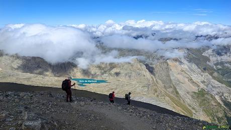 Ibón de Marboré bajando del Monte Perdido