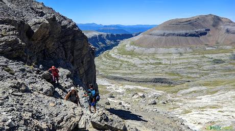 Paso en el que hay que hacer una corta trepada