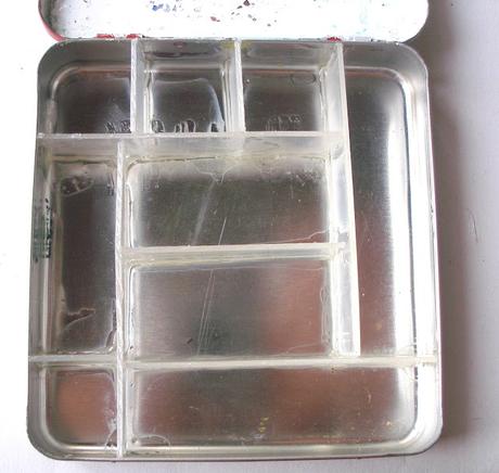 Haciendo en casa cajas y paletas para acuarela