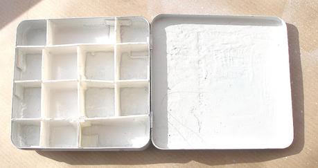 Haciendo en casa cajas y paletas para acuarela